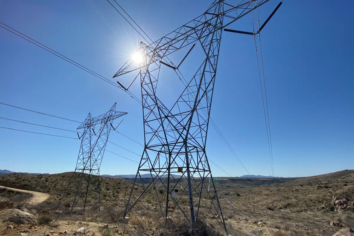 Electric transmission lines across Arizona public land